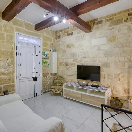 شقة A Beautiful Charming In The Heart Of By 360 Estates