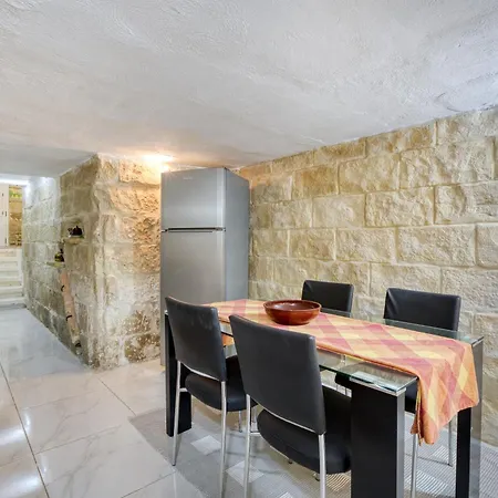 A Beautiful Charming In The Heart Of By 360 Estates Διαμέρισμα Σλιέμα