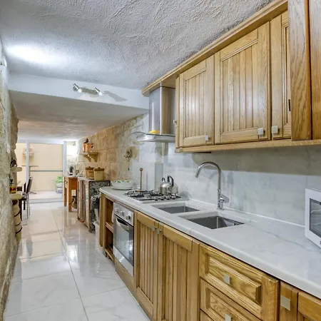 A Beautiful Charming In The Heart Of By 360 Estates Apartment *