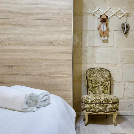 A Beautiful Charming In The Heart Of By 360 Estates Apartment *